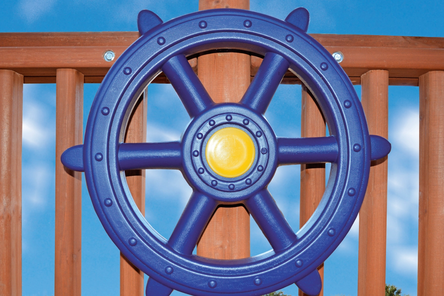 PG1_DeluxeShipsWheel_Aug2025_1440x960