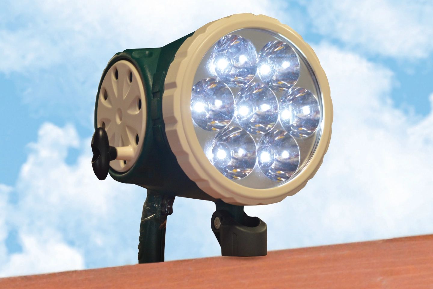 Hand Crank Spotlight